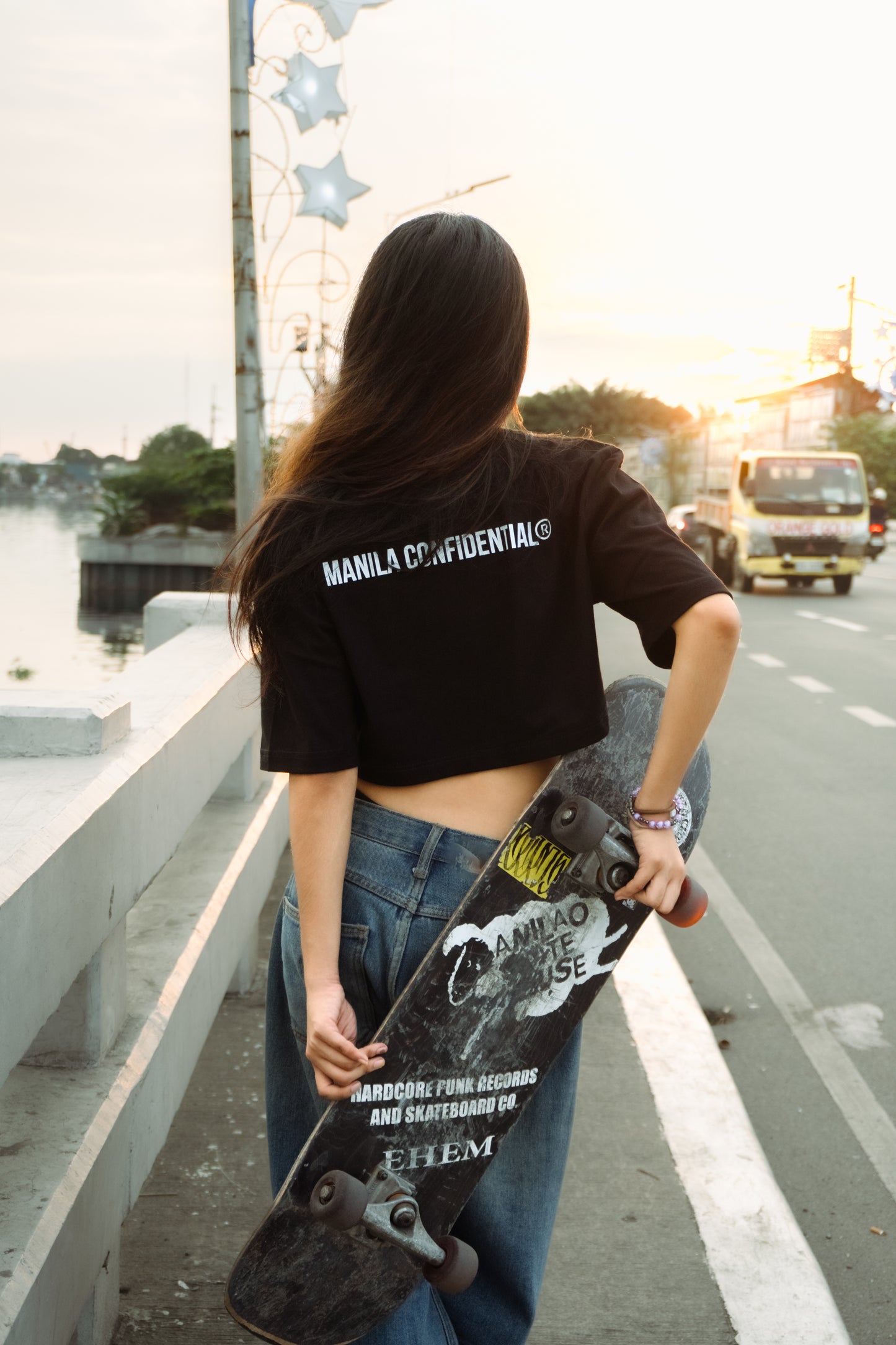 GU Emblem Cropped Tee