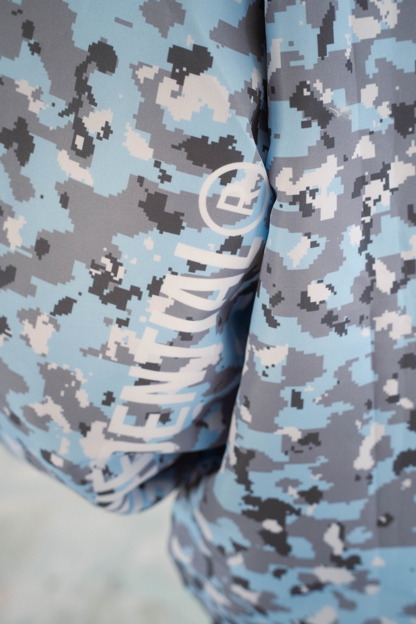 Zipped-Up Windbreaker Jacket ( Blue Digital Camou )