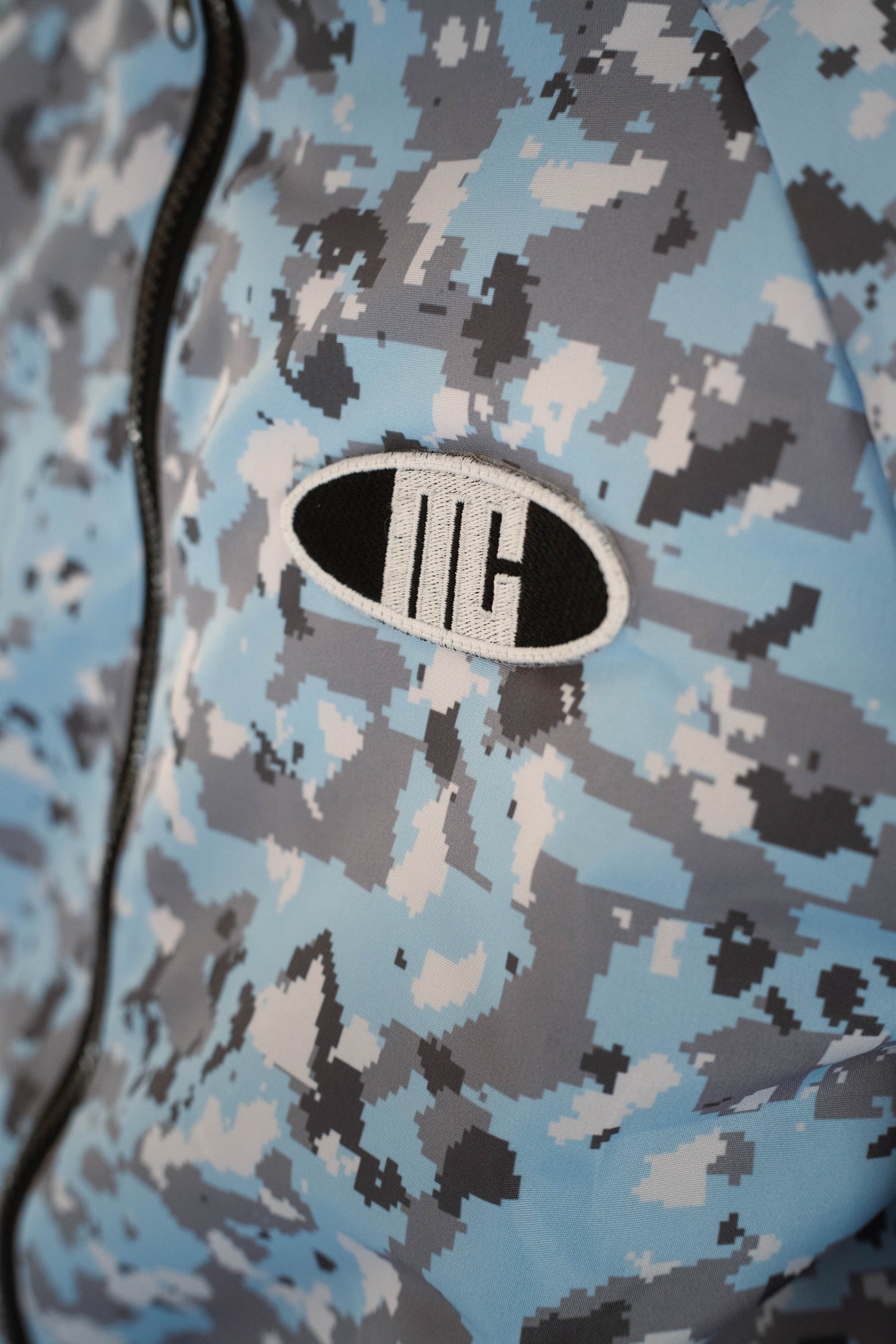 Zipped-Up Windbreaker Jacket ( Blue Digital Camou )